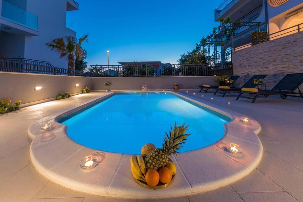 Villa Seaview With Pool - Apartment Cotton Trogir Dış mekan fotoğraf
